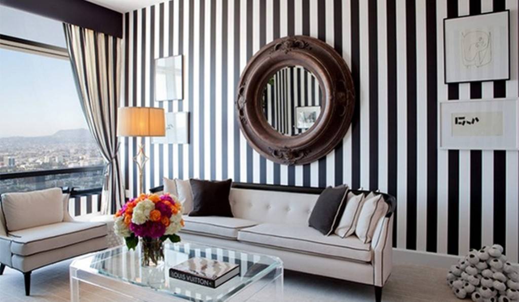 black andwhite accent wall