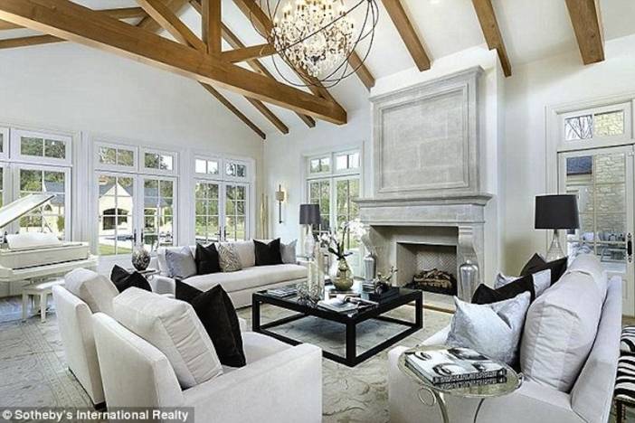 Kimye Living Room