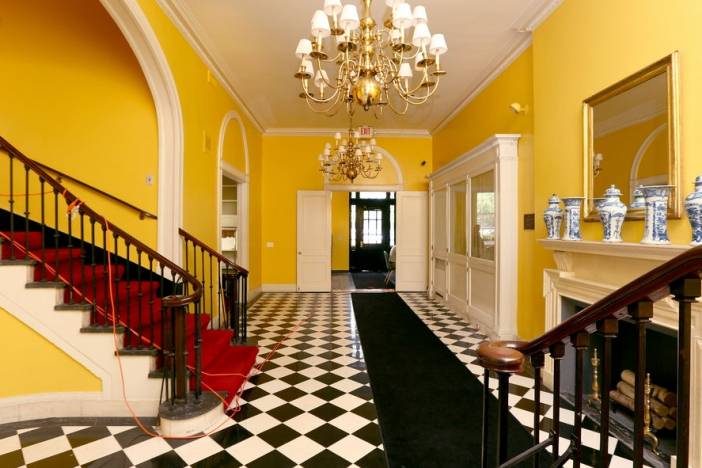 The institute's high, vaulted ceilings with chandeliers.