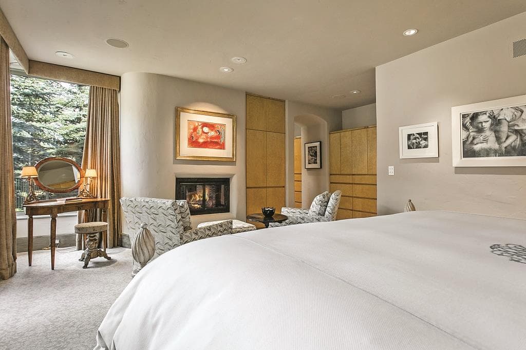 Master-Suite_high_2028766-min