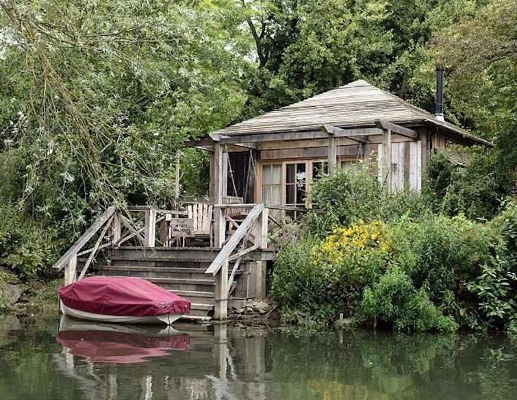 George Clooney boathouse