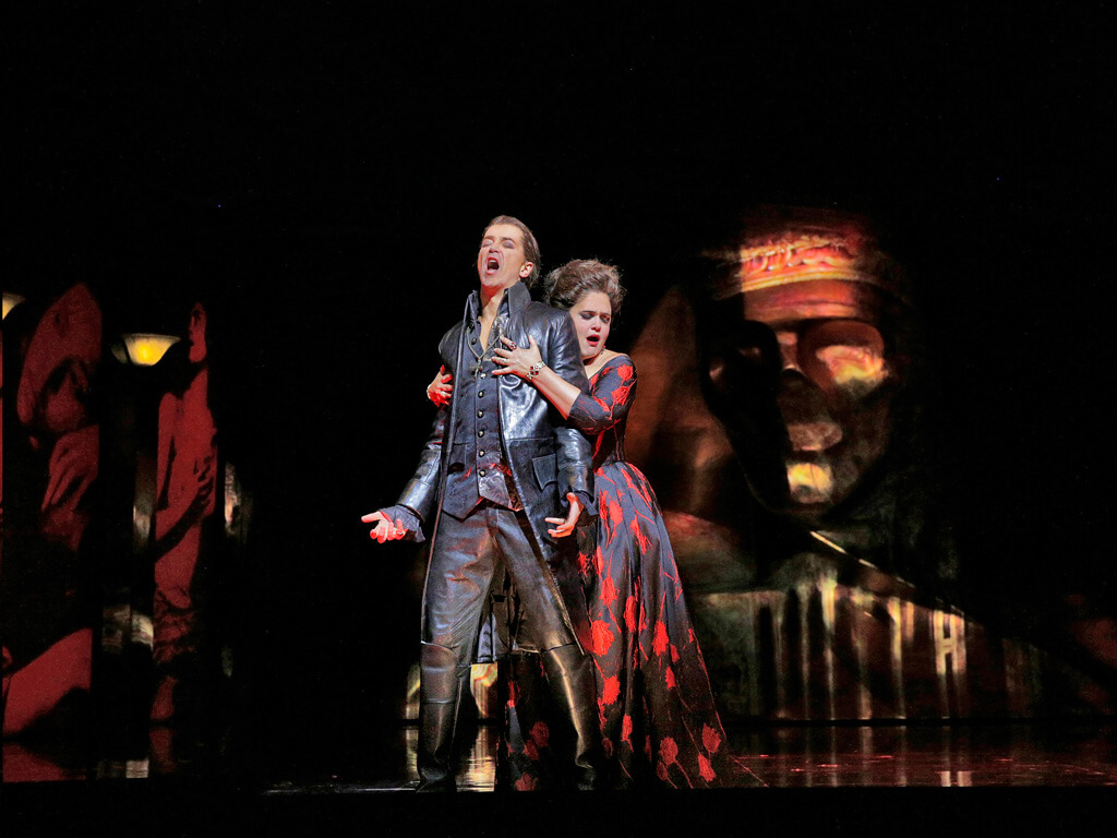 20_Daniel_Okulitch_Don_Giovanni_and_Keri_Alkema_Donna_Elivra_in__Don_Giovanni__c_Ken_Howard_for_Santa_Fe_Opera_2016