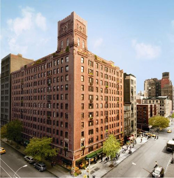 Alec Baldwin Devonshire apartment exterior