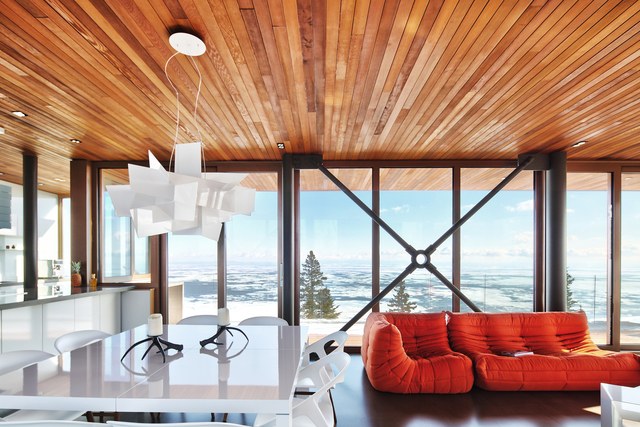 Sensational Slopeside Ski Chalets