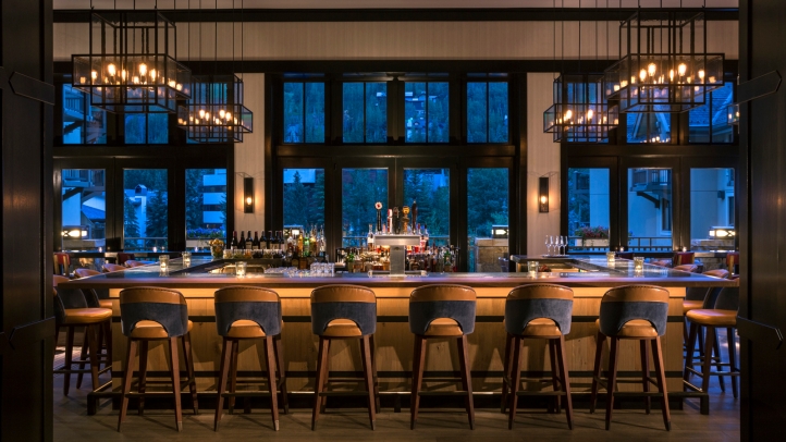 Four Seasons Bar in Vail