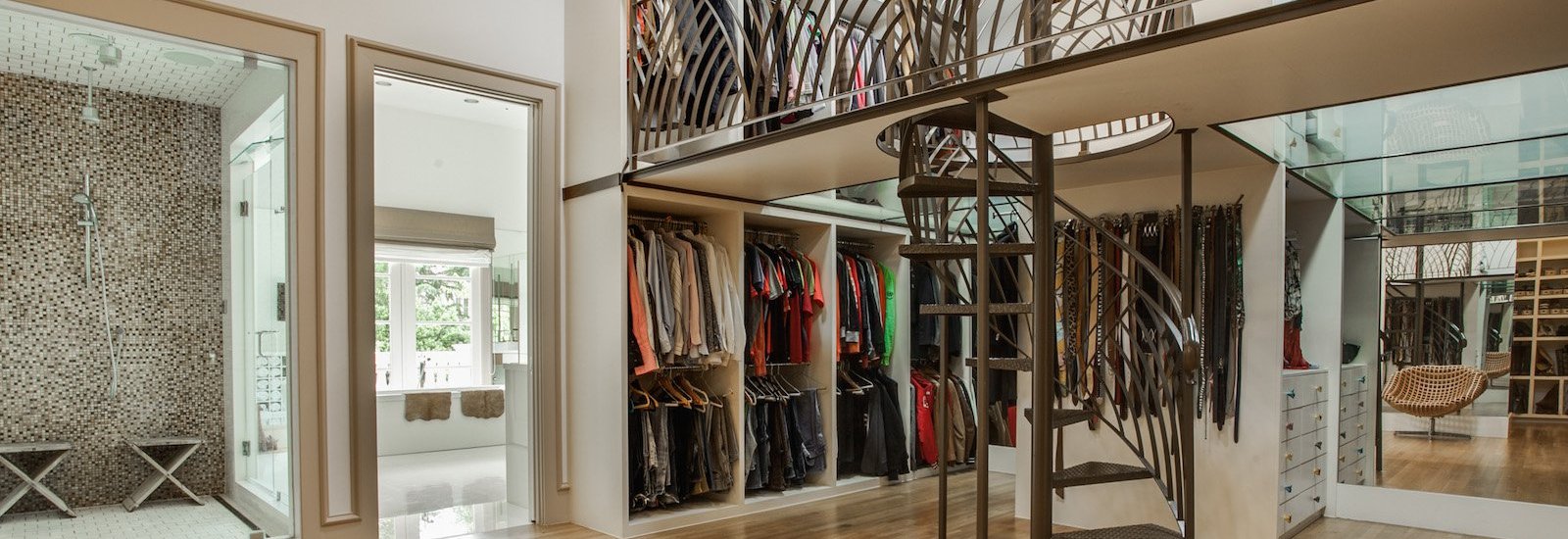 Walk-In Couture Closets