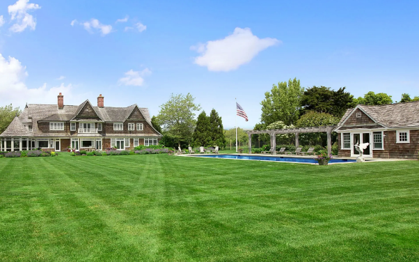 Hamptons Real Estate Guide