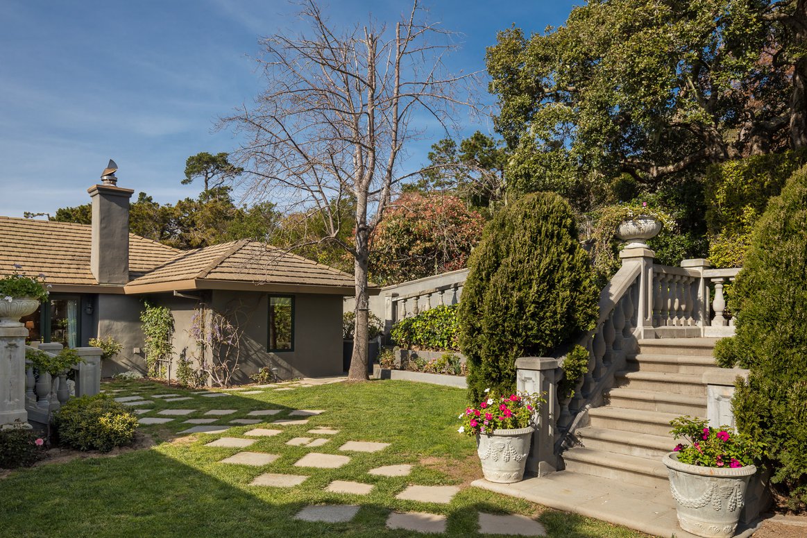 Garden yard in Carmel California