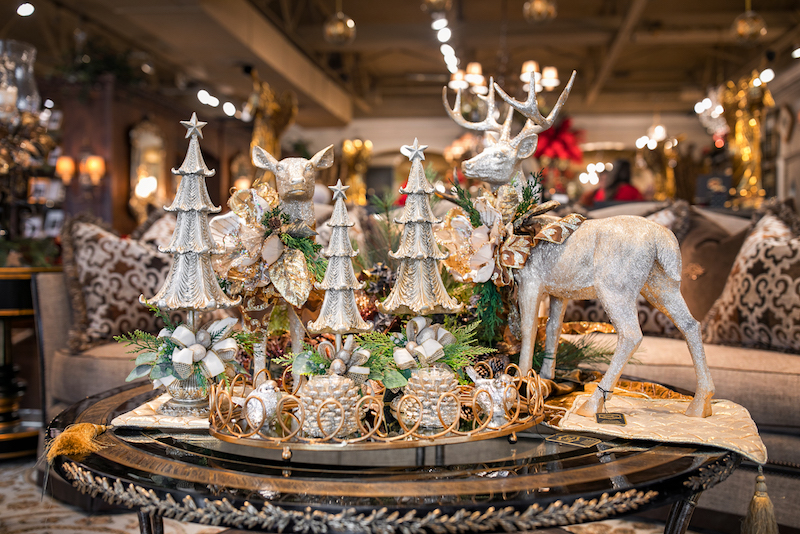 Linly-Designs-Luxury-Christmas-Decor-and-Decorating-1