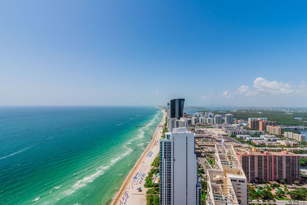 The Penthouse Acqualina 2